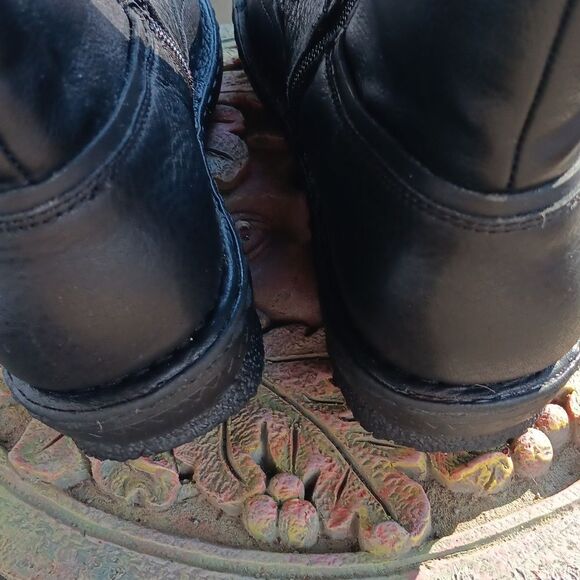 Tara M. Lightweight Flexible Boot. - Picture 11 of 12